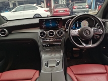 2021 梅赛德斯-奔驰 GLC 梅赛德斯-奔驰 GLC300 2.0 AMG LINE 50K KM 保修期至 2025