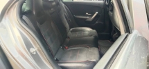 2019 MERCEDES-BENZ 190 班级 2019 奔驰A250 2.0 (一个) AMG系列已注册 2020 41K KM 保修期内完整服务记录 U