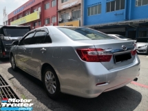 2014 TOYOTA CAMRY 2.0 E Tahun Dibuat 2014 Perbatuan Tulen 127k km Memproses 2k