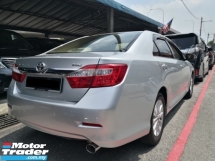 2014 TOYOTA CAMRY 2.0 E Tahun Dibuat 2014 Perbatuan Tulen 127k km Memproses 2k