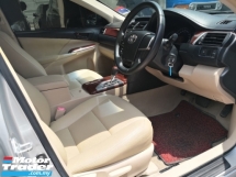 2014 TOYOTA CAMRY 2.0 E Tahun Dibuat 2014 Perbatuan Tulen 127k km Memproses 2k