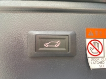 2015 TOYOTA VELLFIRE 2.5 FOR Reg 19 7座2P/门P/后备箱免费保修