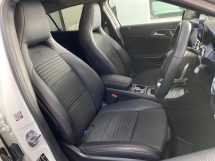 2018 Mercedes Benz GLA 250 AMG CBU Facelift REG 2019 59K KM Perkhidmatan Penuh