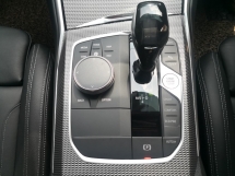 2021 宝马 3 SERIES 330i M SPORT 年份制造 2021 G20 新车型 行驶里程 33,000 公里 天祥全方位服务 保修至四月 2026