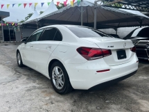 2020 MERCEDES-BENZ A180 1.3 SPORT SEDAN /ELECTRIC MEMORY SEATS /BSM /UNREG