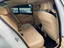 2013 BMW 5 SIRI 520I CBU Jepun Spec Reg 2017 Cam Tanpa Kunci Bumbung Matahari