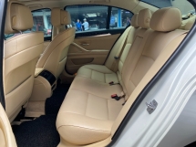 2013 BMW 5 SIRI 520I CBU Jepun Spec Reg 2017 Cam Tanpa Kunci Bumbung Matahari