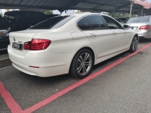2013 BMW 5 SERIES 2013 BMW 520i (CBU) 2.0 (A) Sunroof Jepun Spec Berdaftar 2017 Keyless