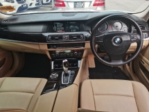 2013 BMW 5 SERIES 2013 BMW 520i (CBU) 2.0 (A) Sunroof Jepun Spec Berdaftar 2017 Keyless