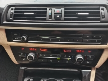 2013 BMW 5 SERIES 2013 BMW 520i (CBU) 2.0 (A) Sunroof Jepun Spec Berdaftar 2017 Keyless