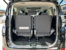 2017 TOYOTA VELLFIRE 2.5 扎天窗 (一个) REG 2022
