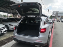 2019 MERCEDES-BENZ GLC 250 CKD TAHUN DIBUAT 2019 AMG 4matic 59000 km Sahaja Pengangkutan Kitaran Servis Penuh ((( 2 tahun waranti )))
