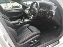 2019 宝马 5 530e M 系列运动型年份制造 2019 53000 km 唯一的 Millennium Welt BMW 保修至一月 2026