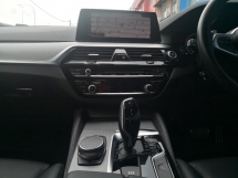 2019 宝马 5 530e M 系列运动型年份制造 2019 53000 km 唯一的 Millennium Welt BMW 保修至一月 2026