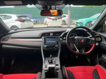2019 HONDA CIVIC 2.0 TYPE R FK8 /JAPAN SPEC /REVERSE CAMERA /LKA 