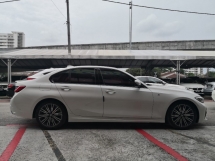 2019 宝马 3 330i M 运动系列 2.0 G20 新型号 年份 2019 保修期内提供全方位服务的套筒汽车 10.2024