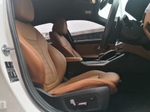 2019 宝马 3 330i M 运动系列 2.0 G20 新型号 年份 2019 保修期内提供全方位服务的套筒汽车 10.2024