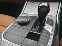 2019 宝马 3 330i M 运动系列 2.0 G20 新型号 年份 2019 保修期内提供全方位服务的套筒汽车 10.2024