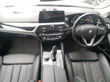 2018 宝马 5 530e 系列 2.0 Sport iPerformance CKD 里程仅 34000 公里 全方位服务 INGRESS AUTO 保修 6/2024