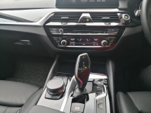 2018 宝马 5 530e 系列 2.0 Sport iPerformance CKD 里程仅 34000 公里 全方位服务 INGRESS AUTO 保修 6/2024