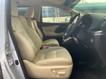 2015 TOYOTA ALPHARD 2.5 G Reg 2018 7Seater 2P/Door P/Boot F/Warranty