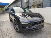 2022 PORSCHE MACAN 2.0L High Spec. BSM, 360 Camera, KeyLess. Sport Chrono. 360 Camera. PDLS Plus. PowerBoot. Cayenne S