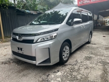 2018 TOYOTA VOXY 2.0 X