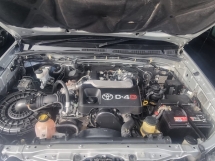 2011 TOYOTA HILUX 2.5cc 4X4 DOUBLE CAB (CKD) REGISTER 2011