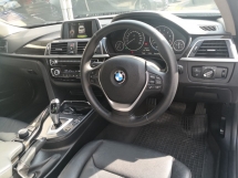 2016 宝马 3 318i 系列 1.5 涡轮增压年份 2016 仅完成 71000KM 全方位服务 AUTO BAVARIA (( 2 YRS保修 ))