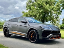 2022 LAMBORGHINI URUS GRAPHITE CAPSULE 