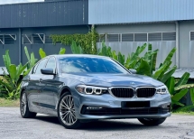 2018 BMW 5 SERIES 530E SPORT LOW MILEAGE 30K KM F/SERVICE RECORD