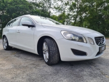 2014 VOLVO V60 T5 2.0 TURBO SPORTS WAGON COUPE