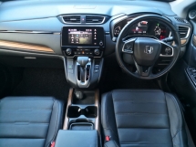 2018 HONDA CR-V 1.5 TC 涡轮两轮驱动 ((( 自由 1 一年保修 ))) 一年取得 2018 全方位服务 KAH MOTOR 仅限 77,000 公里