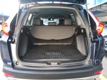 2018 HONDA CR-V 1.5 TC 涡轮两轮驱动 ((( 自由 1 一年保修 ))) 一年取得 2018 全方位服务 KAH MOTOR 仅限 77,000 公里