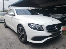 2019 MERCEDES-BENZ E-CLASS E200 CKD Gaya Sukan Tempatan Avantgarde 197BHP 71000 km Perkhidmatan Penuh HAP SENG (( percuma 2 thn Waranti ))