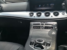 2019 MERCEDES-BENZ E-CLASS E200 CKD Gaya Sukan Tempatan Avantgarde 197BHP 71000 km Perkhidmatan Penuh HAP SENG (( percuma 2 thn Waranti ))