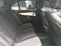 2019 MERCEDES-BENZ E-CLASS E200 CKD Gaya Sukan Tempatan Avantgarde 197BHP 71000 km Perkhidmatan Penuh HAP SENG (( percuma 2 thn Waranti ))