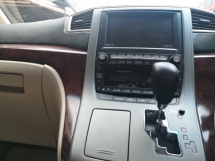 2008 TOYOTA ALPHARD 3.5 V6 GL PILOT LEATHER Edisi Tahun Dibuat 2008 Teater Rumah Sarat Penuh CoolBox Sunroof 2009