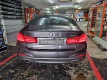 2017 宝马 5 530i 系列 2.0 M-运动G30 (CBU) (自由 2 YWRTY) 注册2017