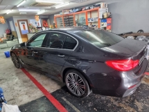2017 宝马 5 530i 系列 2.0 M-运动G30 (CBU) (自由 2 YWRTY) 注册2017