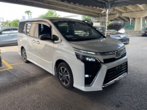 2019 TOYOTA VOXY 2.0 ZS KIRAMEKI 2 EDITION 2 POWER DOOR DVD PLAYER WITH REAR MONITOR REVERSE CAMERA 7 SEATER MPV 