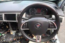JAGUAR XF HALF CUT SPARE PARTS Half-cut 