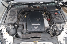 MERCEDES W205 HALF CUT SPARE PARTS Half-cut 