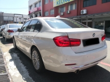 2017 BMW 3 SERIES 318i 1.5 TURBO Luxury YEAR MADE 2017 Mil 85k km Full Service Ingress Auto (( FREE 2 YRS WARRANTY ))