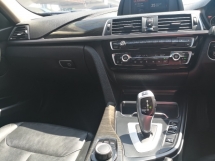 2017 BMW 3 SERIES 318i 1.5 TURBO Luxury YEAR MADE 2017 Mil 85k km Full Service Ingress Auto (( FREE 2 YRS WARRANTY ))