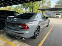 2021 VOLVO S60 T8 R Design