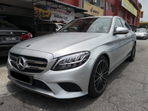 2019 梅赛德斯 - 奔驰C级C200 1.5 BiTurbo 制造年份 2019 自行车运输的全方位服务维护 ((( 2 两年保修 )))
