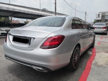 2019 梅赛德斯 - 奔驰C级C200 1.5 BiTurbo 制造年份 2019 自行车运输的全方位服务维护 ((( 2 两年保修 )))