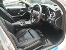 2019 梅赛德斯 - 奔驰C级C200 1.5 BiTurbo 制造年份 2019 自行车运输的全方位服务维护 ((( 2 两年保修 )))