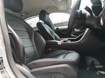 2019 梅赛德斯 - 奔驰C级C200 1.5 BiTurbo 制造年份 2019 自行车运输的全方位服务维护 ((( 2 两年保修 )))